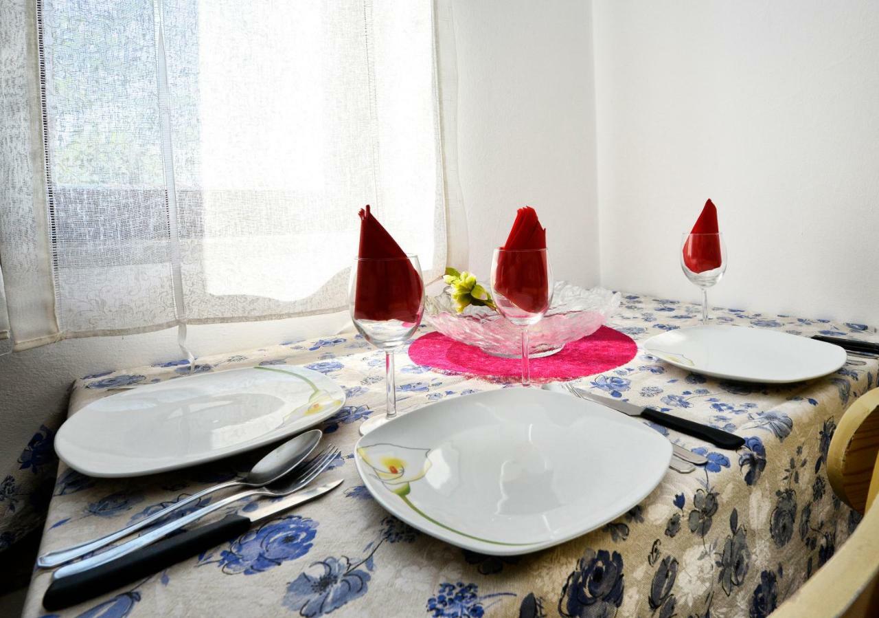 Apartment Kuki Пореч Екстериор снимка