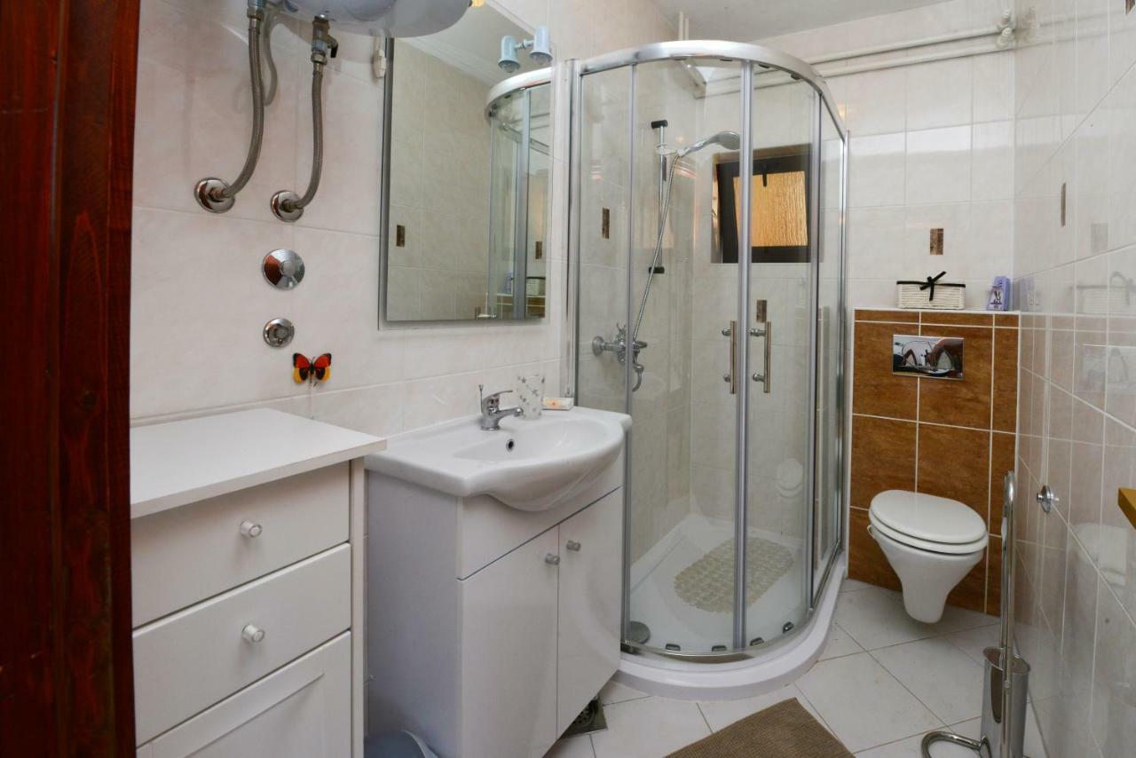 Apartment Kuki Пореч Екстериор снимка
